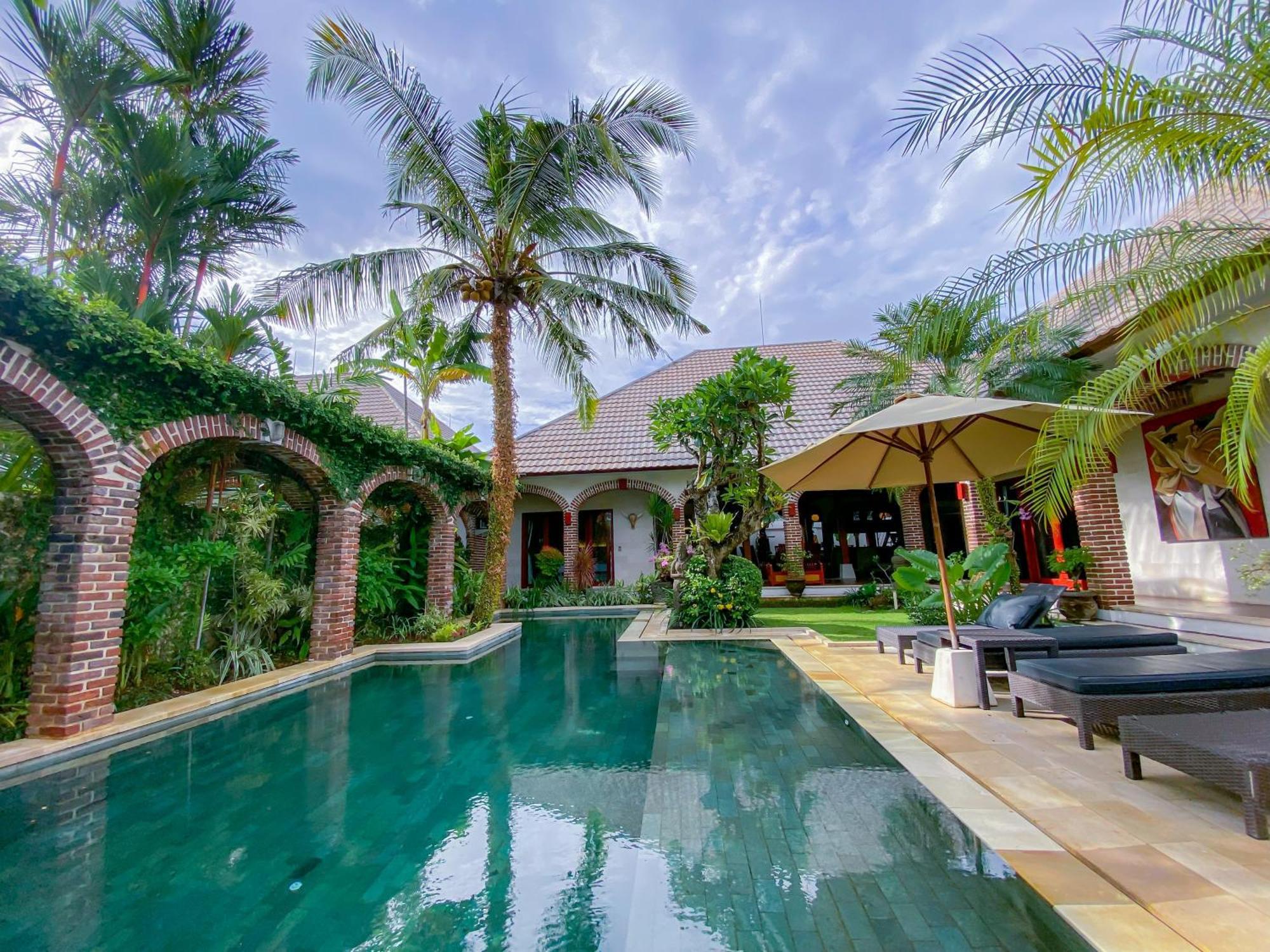 Bali Dyana Villas Seminyak Buitenkant foto