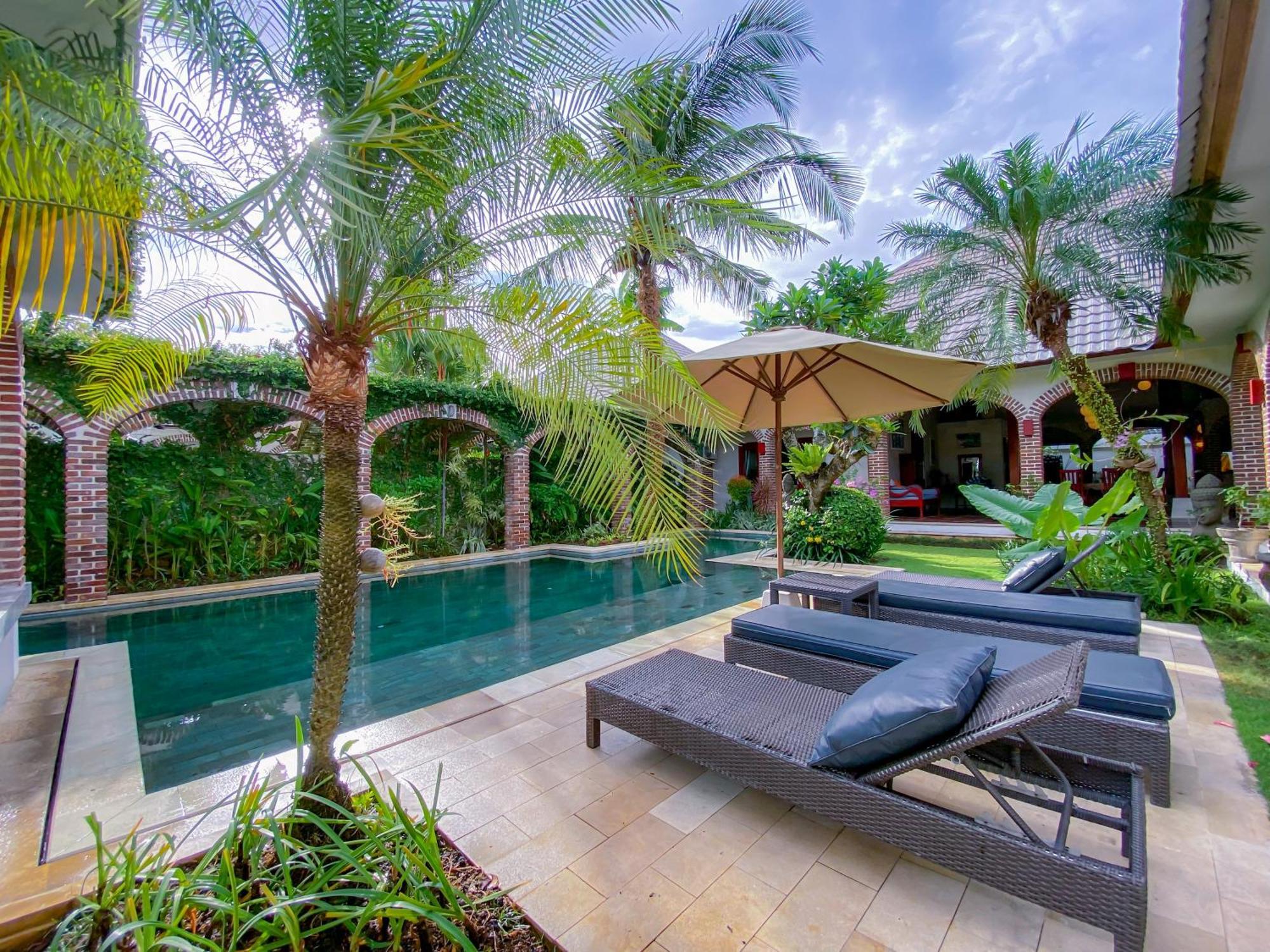Bali Dyana Villas Seminyak Buitenkant foto